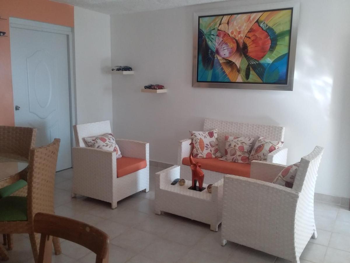 Room In Guest Room - Best Bed And Breakfast In Samana Breakfast Included Екстериор снимка